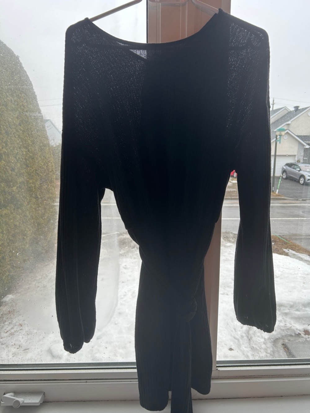 Cupshe Black Long-Sleeve Knot-Waist Dress